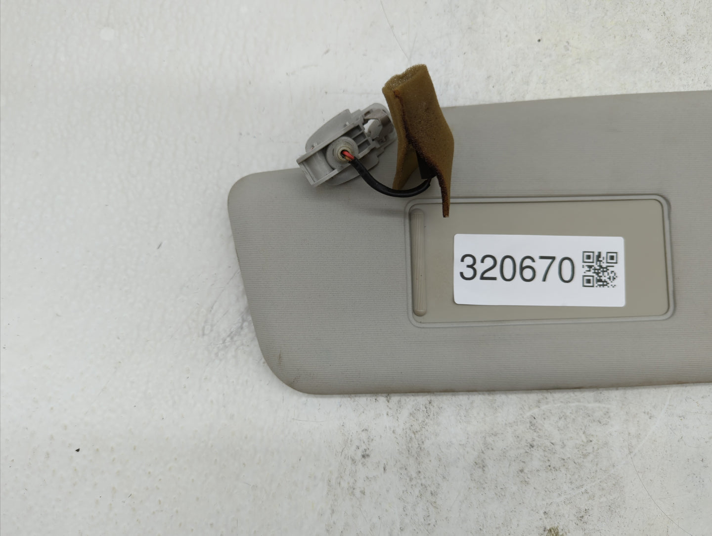 2008-2010 Bmw 528i Sun Visor Shade Replacement Driver Left Mirror Fits Fits 2004 2005 2006 2007 2008 2009 2010 OEM Used Auto
