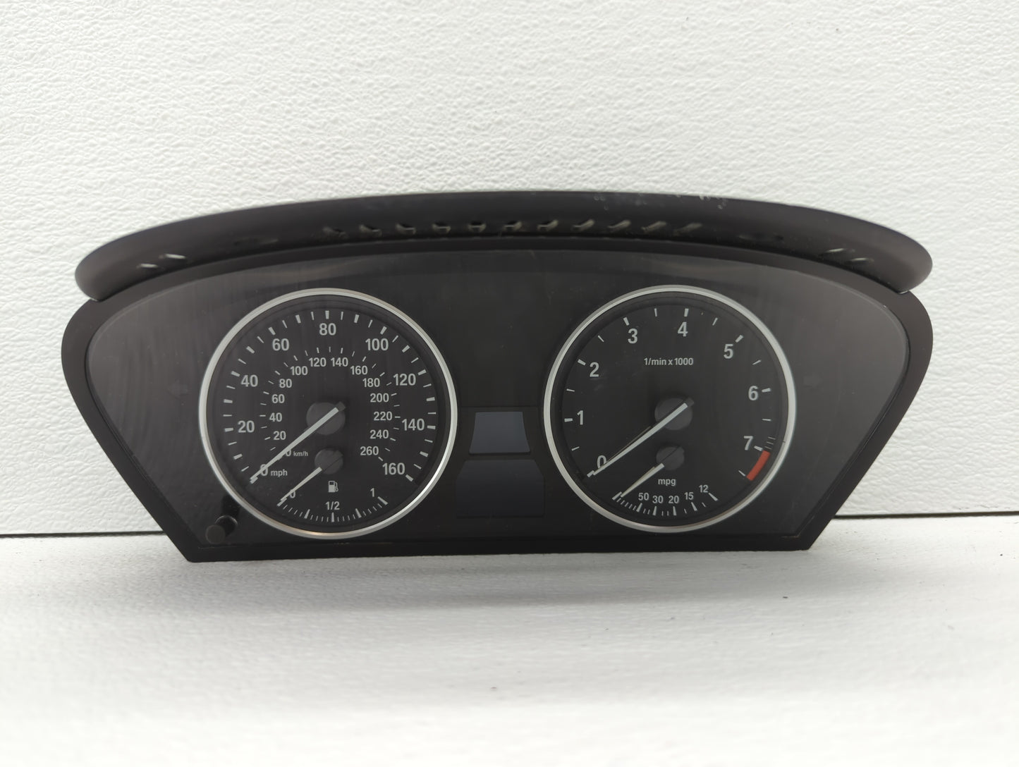 2008-2010 Bmw 528i Instrument Cluster Speedometer Gauges P/N:9 168 862 9 153 753, 9 177 259 Fits Fits 2008 2009 2010 OEM Use
