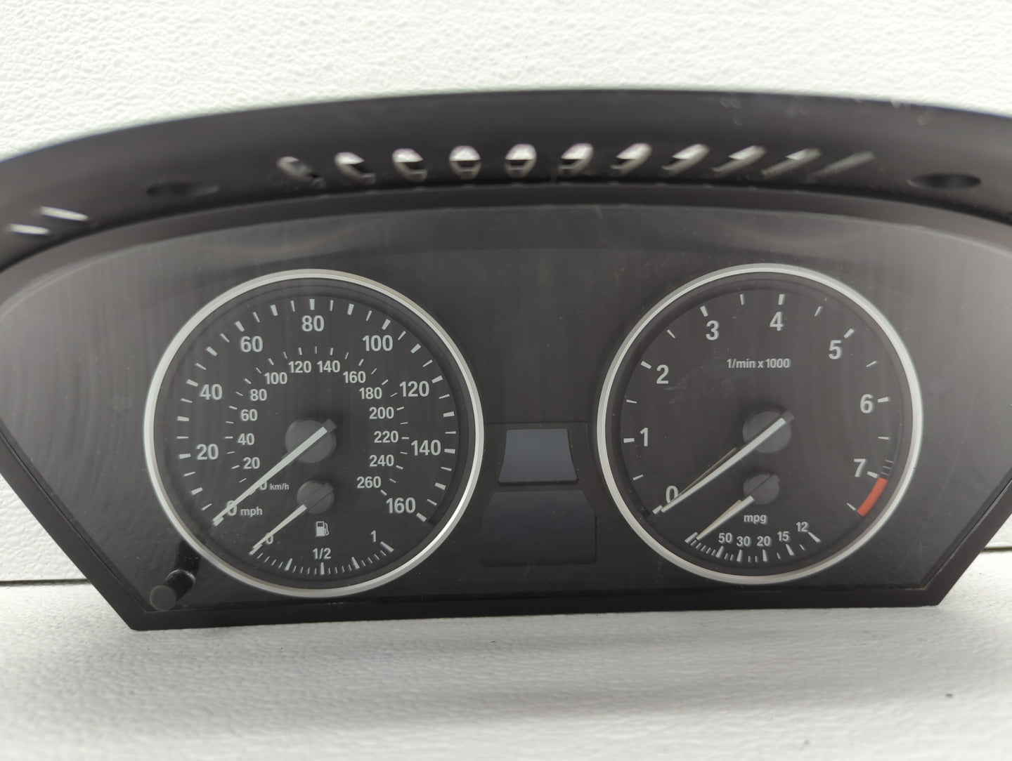 2008-2010 Bmw 528i Instrument Cluster Speedometer Gauges P/N:9 168 862 9 153 753, 9 177 259 Fits Fits 2008 2009 2010 OEM Use