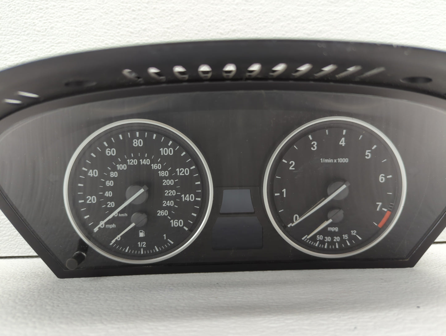 2008-2010 Bmw 528i Instrument Cluster Speedometer Gauges P/N:9 168 862 9 153 753, 9 177 259 Fits Fits 2008 2009 2010 OEM Use