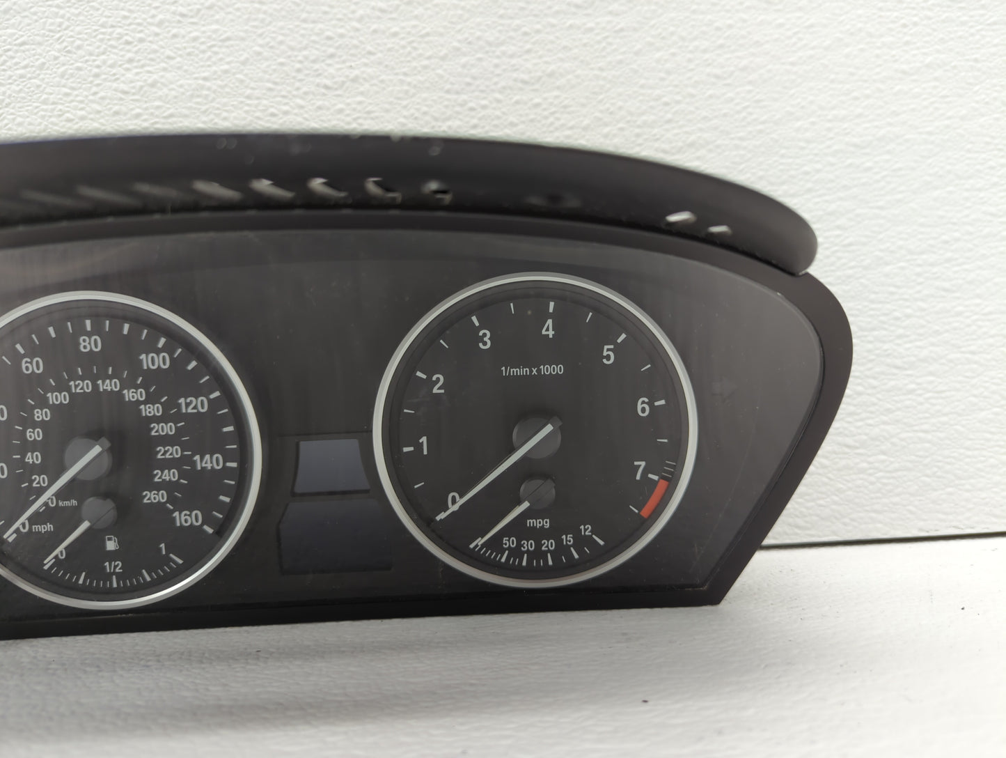 2008-2010 Bmw 528i Instrument Cluster Speedometer Gauges P/N:9 168 862 9 153 753, 9 177 259 Fits Fits 2008 2009 2010 OEM Use
