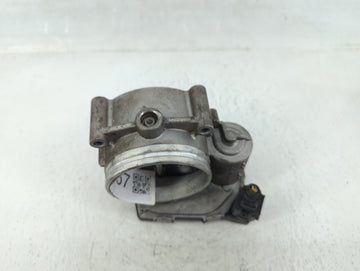 2008-2011 Bmw 528i Throttle Body P/N:1354 7556118-03 Fits Fits 2007 2008 2009 2010 2011 2012 2013 OEM Used Auto Parts
