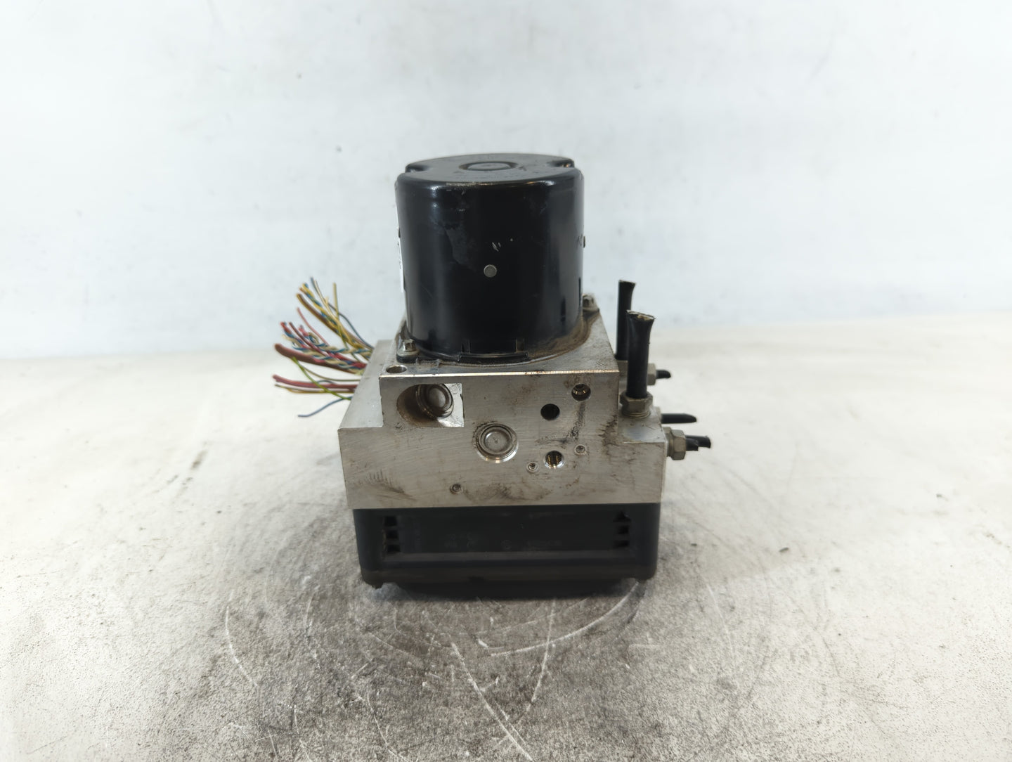 2008-2010 Bmw 528i ABS Pump Control Module Replacement P/N:DXC E6x-4WD 3451 678 Fits Fits 2008 2009 2010 OEM Used Auto Parts