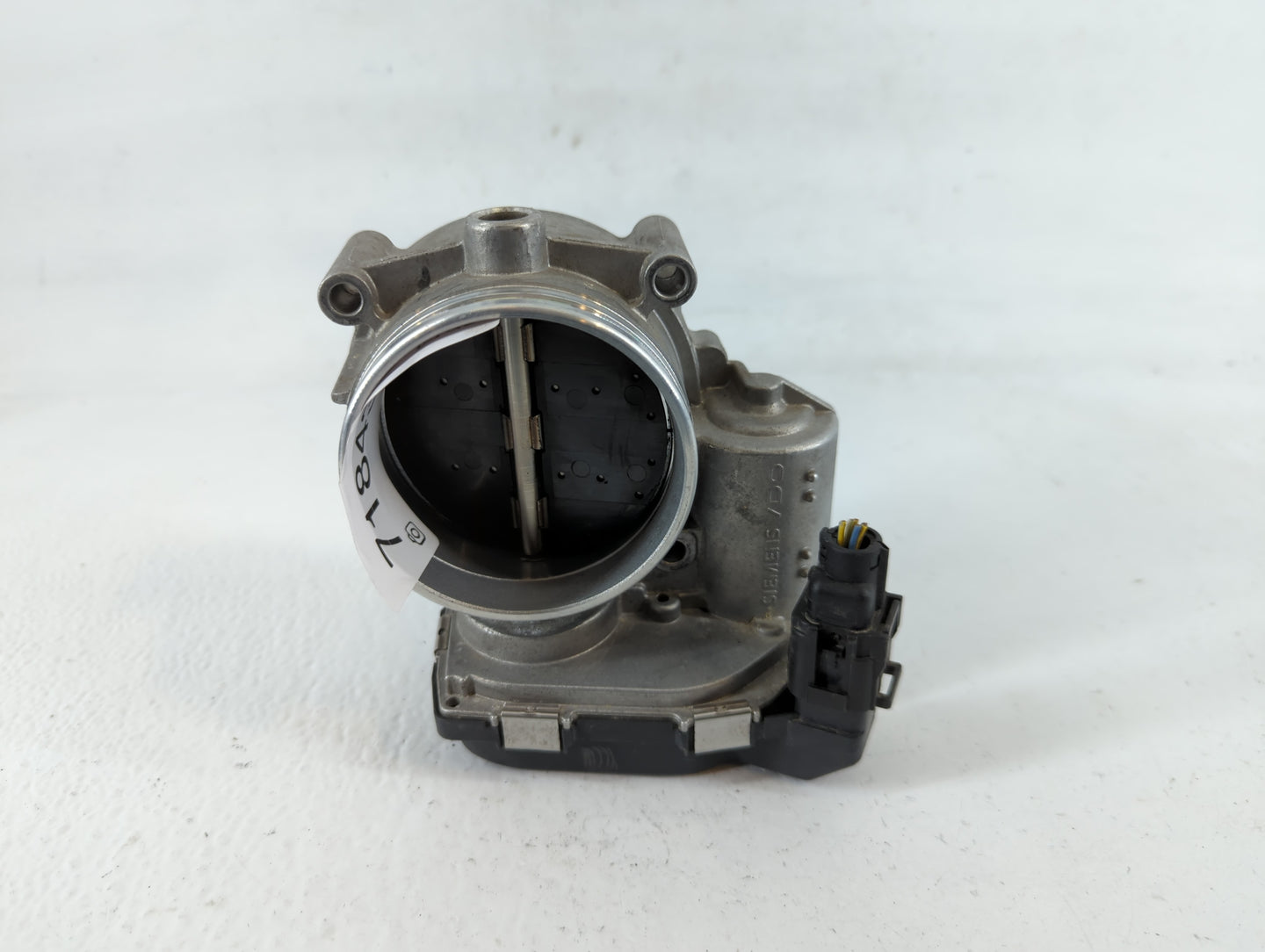 2008-2011 Bmw 528i Throttle Body P/N:A2C53112155 7 556 118 0-01 Fits Fits 2007 2008 2009 2010 2011 2012 2013 OEM Used Auto P