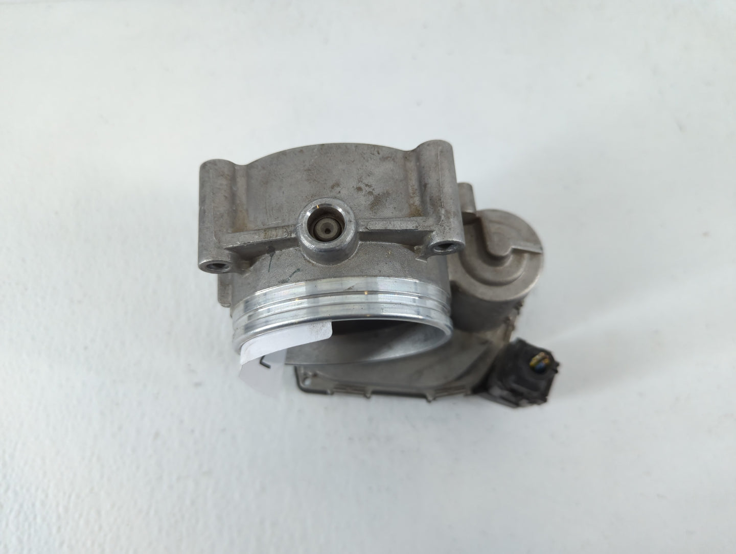 2008-2011 Bmw 528i Throttle Body P/N:A2C53112155 7 556 118 0-01 Fits Fits 2007 2008 2009 2010 2011 2012 2013 OEM Used Auto P