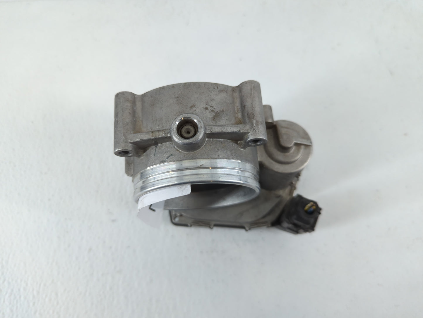 2008-2011 Bmw 528i Throttle Body P/N:A2C53112155 7 556 118 0-01 Fits Fits 2007 2008 2009 2010 2011 2012 2013 OEM Used Auto P