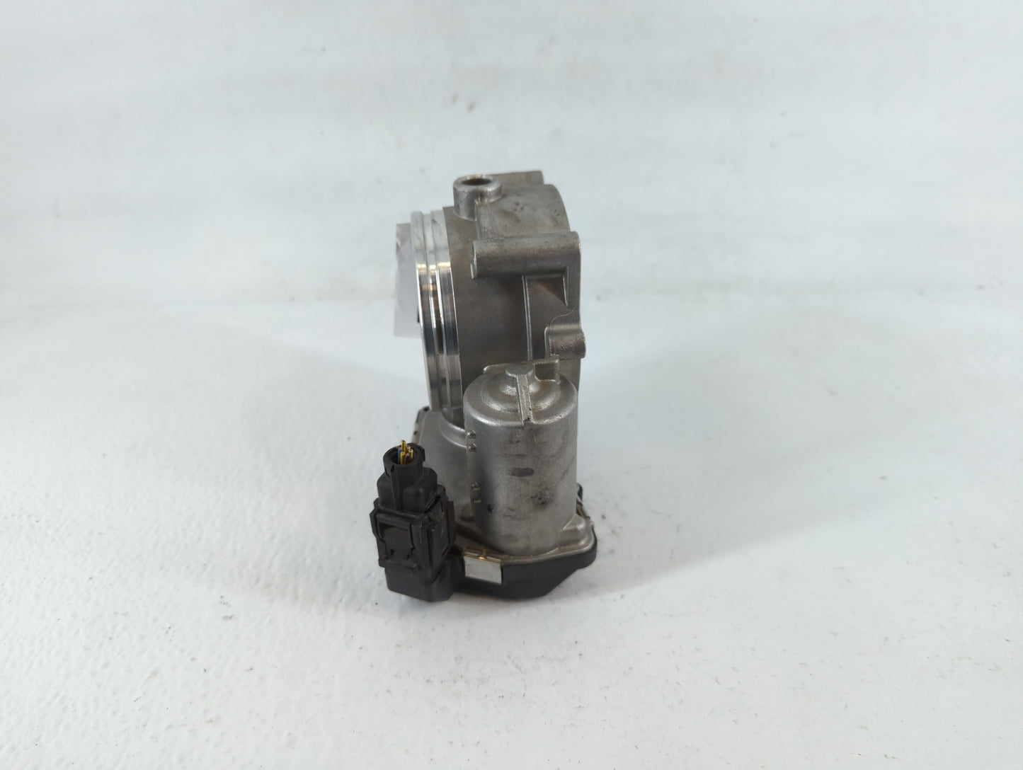 2008-2011 Bmw 528i Throttle Body P/N:A2C53112155 7 556 118 0-01 Fits Fits 2007 2008 2009 2010 2011 2012 2013 OEM Used Auto P