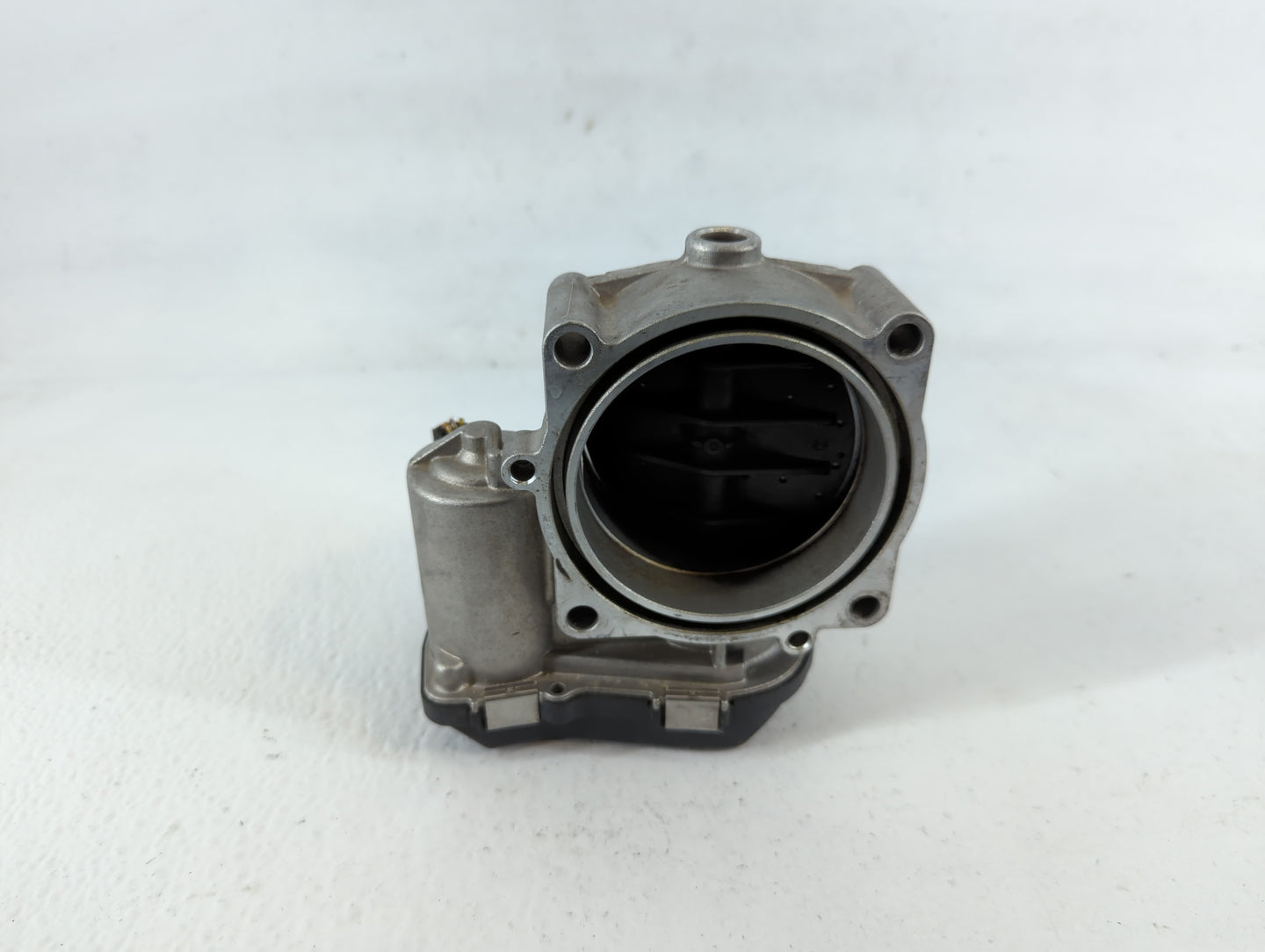 2008-2011 Bmw 528i Throttle Body P/N:A2C53112155 7 556 118 0-01 Fits Fits 2007 2008 2009 2010 2011 2012 2013 OEM Used Auto P
