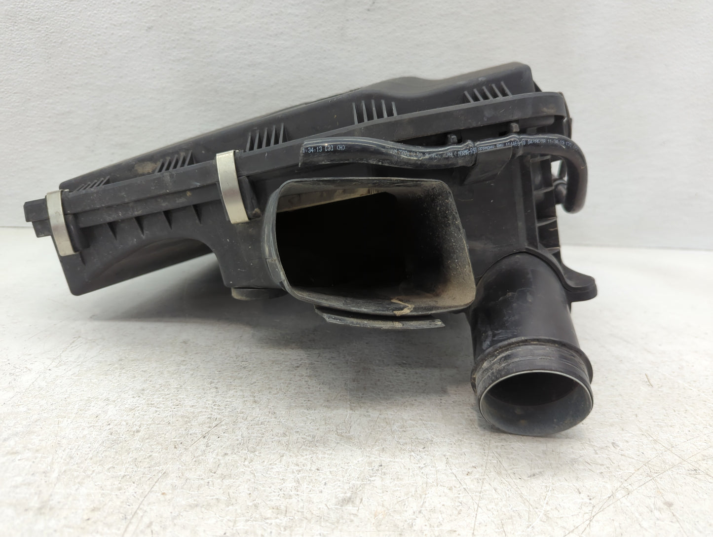 2008-2010 Bmw 535i Air Cleaner Intake-duct Hose Tube - Oemusedautoparts1.com