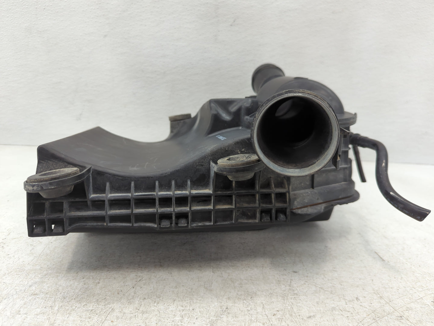 2008-2010 Bmw 535i Air Cleaner Intake-duct Hose Tube - Oemusedautoparts1.com