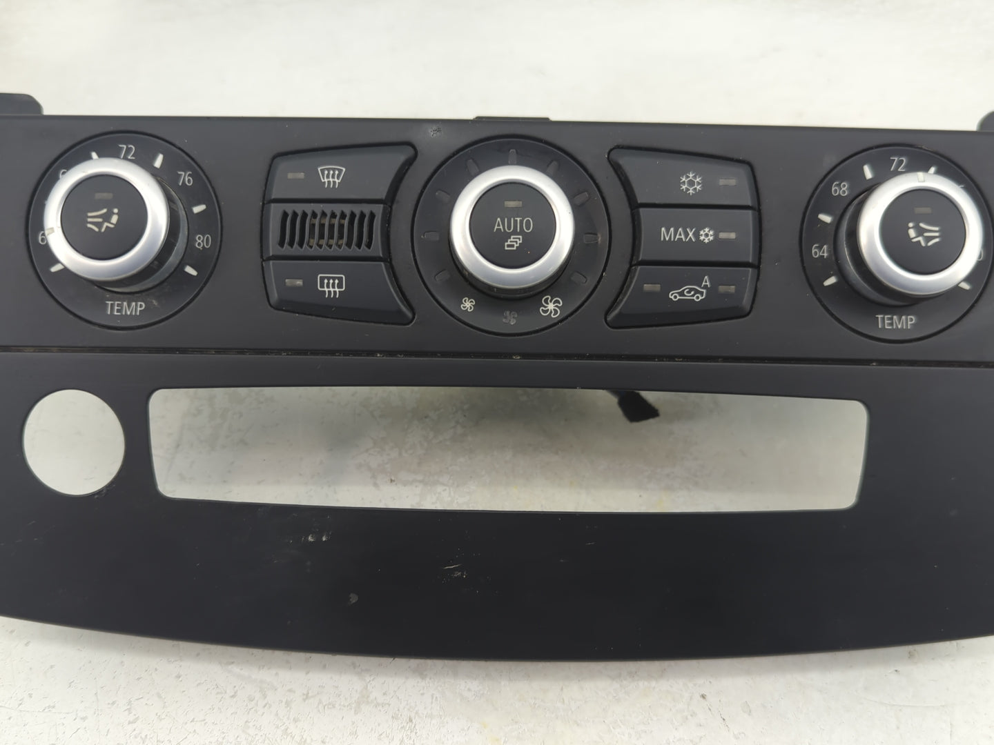 2008-2010 Bmw 535i Climate Control Module Temperature AC/Heater Replacement P/N:6 976 361 Fits Fits 2008 2009 2010 OEM Used 