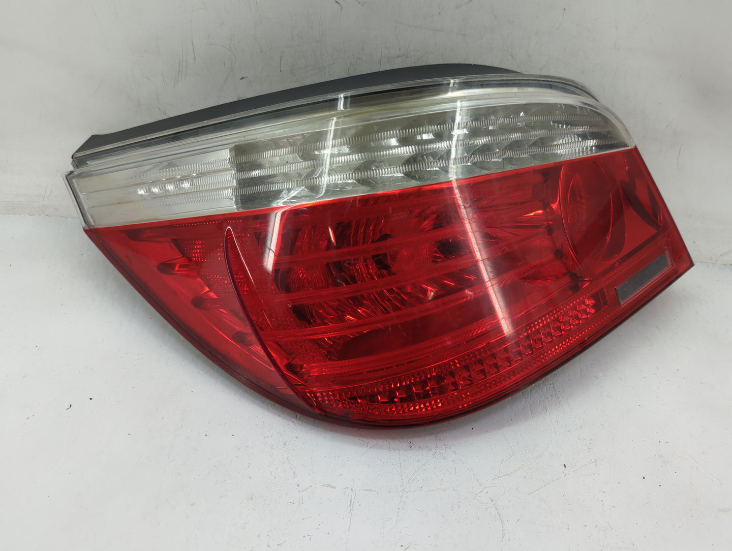 2008-2010 Bmw 535i Tail Light Assembly Driver Left OEM P/N:195 285-01 Fits Fits 2008 2009 2010 OEM Used Auto Parts - Oemused