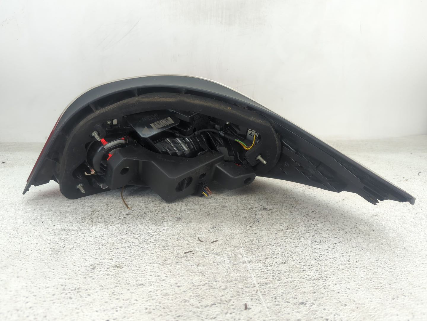 2008-2010 Bmw 535i Tail Light Assembly Driver Left OEM Fits Fits 2008 2009 2010 OEM Used Auto Parts - Oemusedautoparts1.com