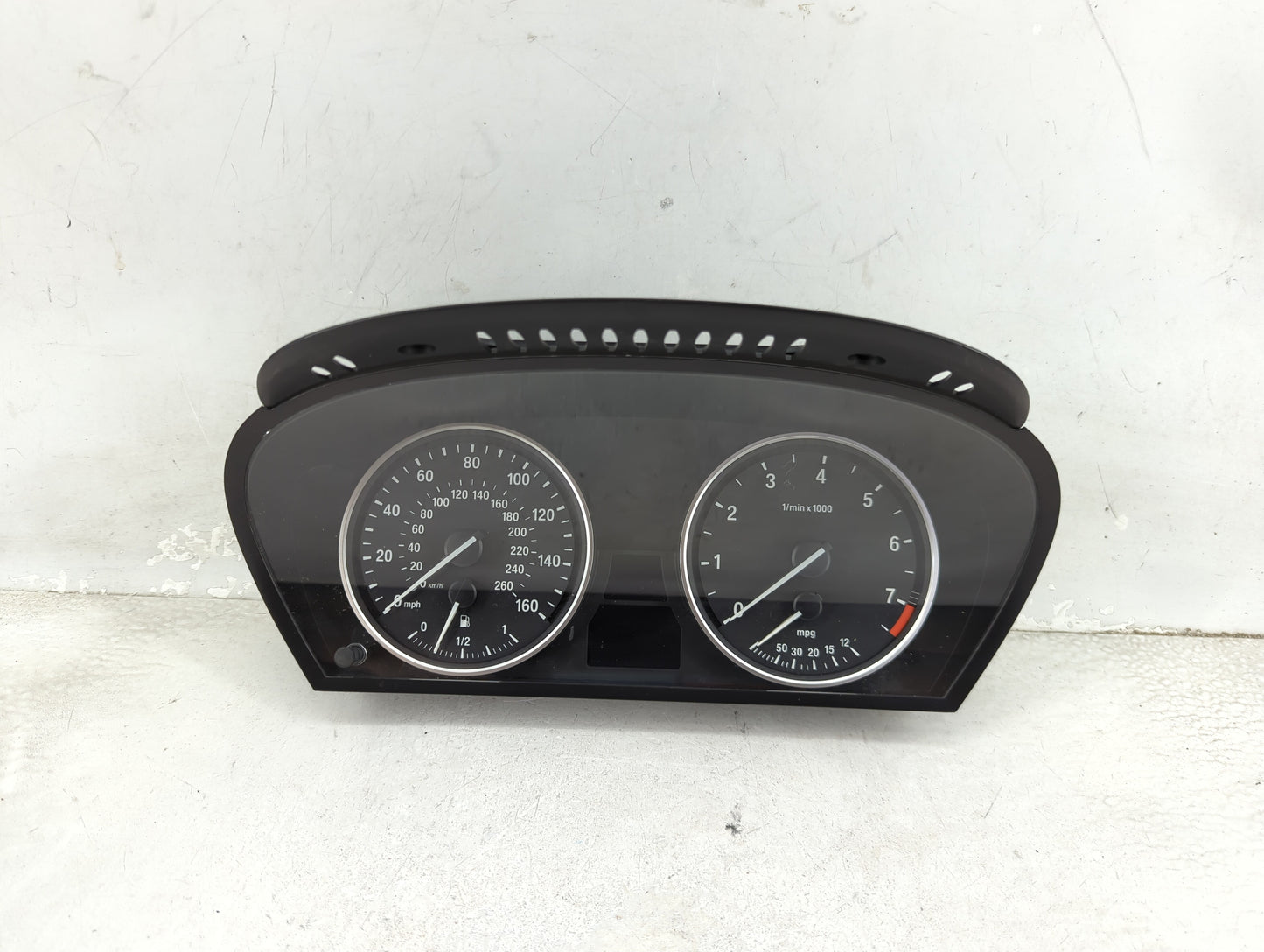 2008-2010 Bmw 535i Instrument Cluster Speedometer Gauges Miles: Fits Fits 2008 2009 2010 OEM Used Auto Parts - Oemusedautopa