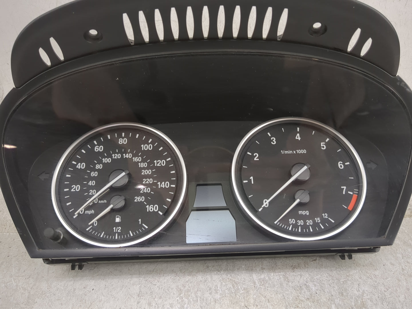2008-2010 Bmw 535i Instrument Cluster Speedometer Gauges Miles: Fits Fits 2008 2009 2010 OEM Used Auto Parts - Oemusedautopa