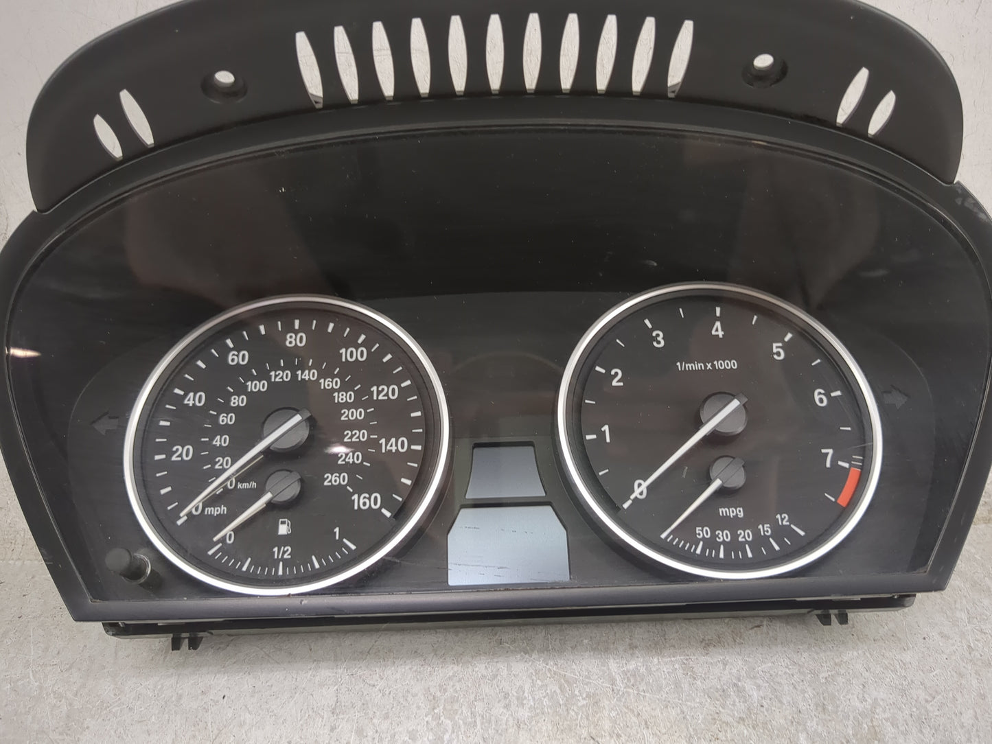 2008-2010 Bmw 535i Instrument Cluster Speedometer Gauges Miles: Fits Fits 2008 2009 2010 OEM Used Auto Parts - Oemusedautopa