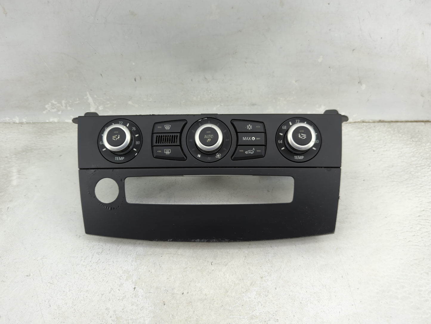 2008-2010 Bmw 535i Climate Control Module Temperature AC/Heater Replacement P/N:6 976 361 Fits Fits 2008 2009 2010 OEM Used 