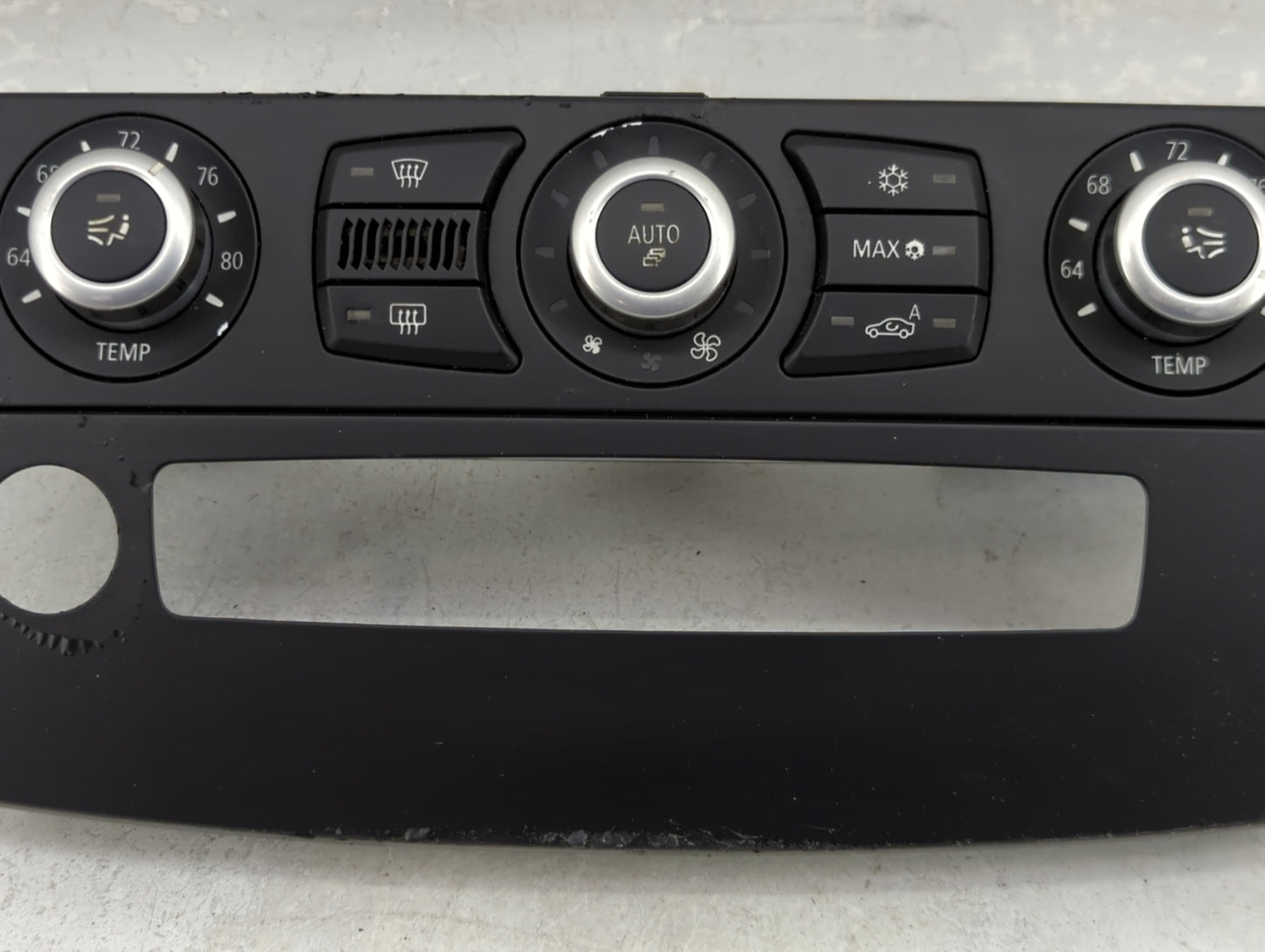 2008-2010 Bmw 535i Climate Control Module Temperature AC/Heater Replacement P/N:6 976 361 Fits Fits 2008 2009 2010 OEM Used 