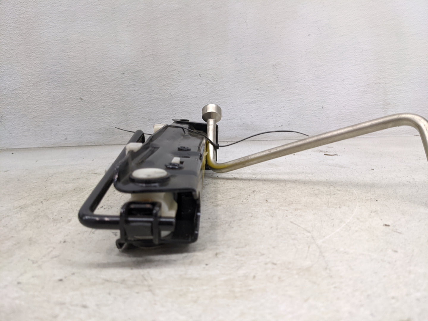 2008 Bmw 535i Spare Scissor Car Jack - Oemusedautoparts1.com