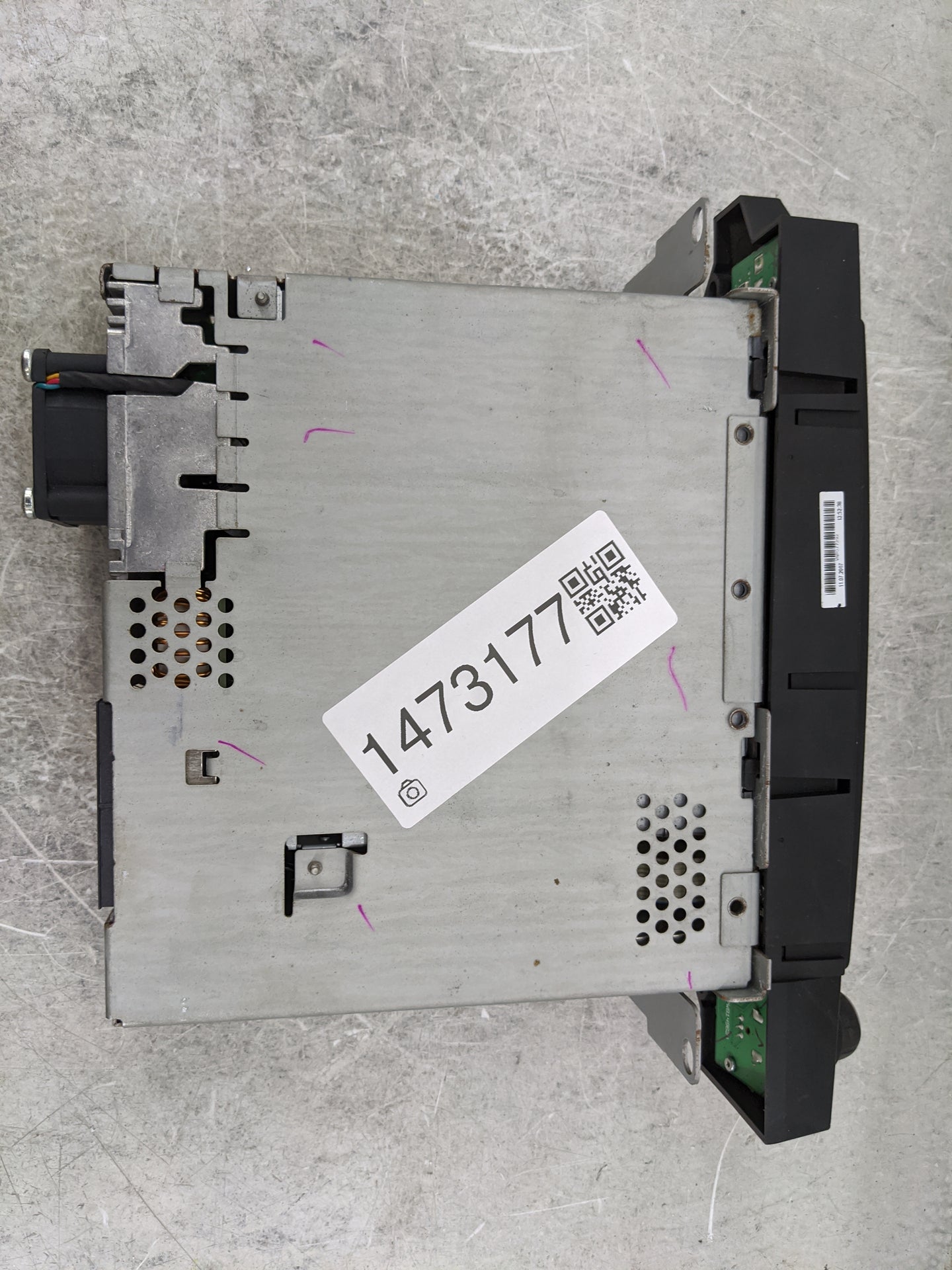 2008 Bmw 535i Radio AM FM Cd Player Receiver Replacement P/N:VP7KAF-18C852-SD 9165838-01, 144721 10 Fits OEM Used Auto Parts