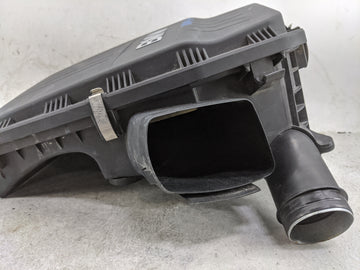 2008-2010 Bmw 535i Air Cleaner Intake-duct Hose Tube 1476849