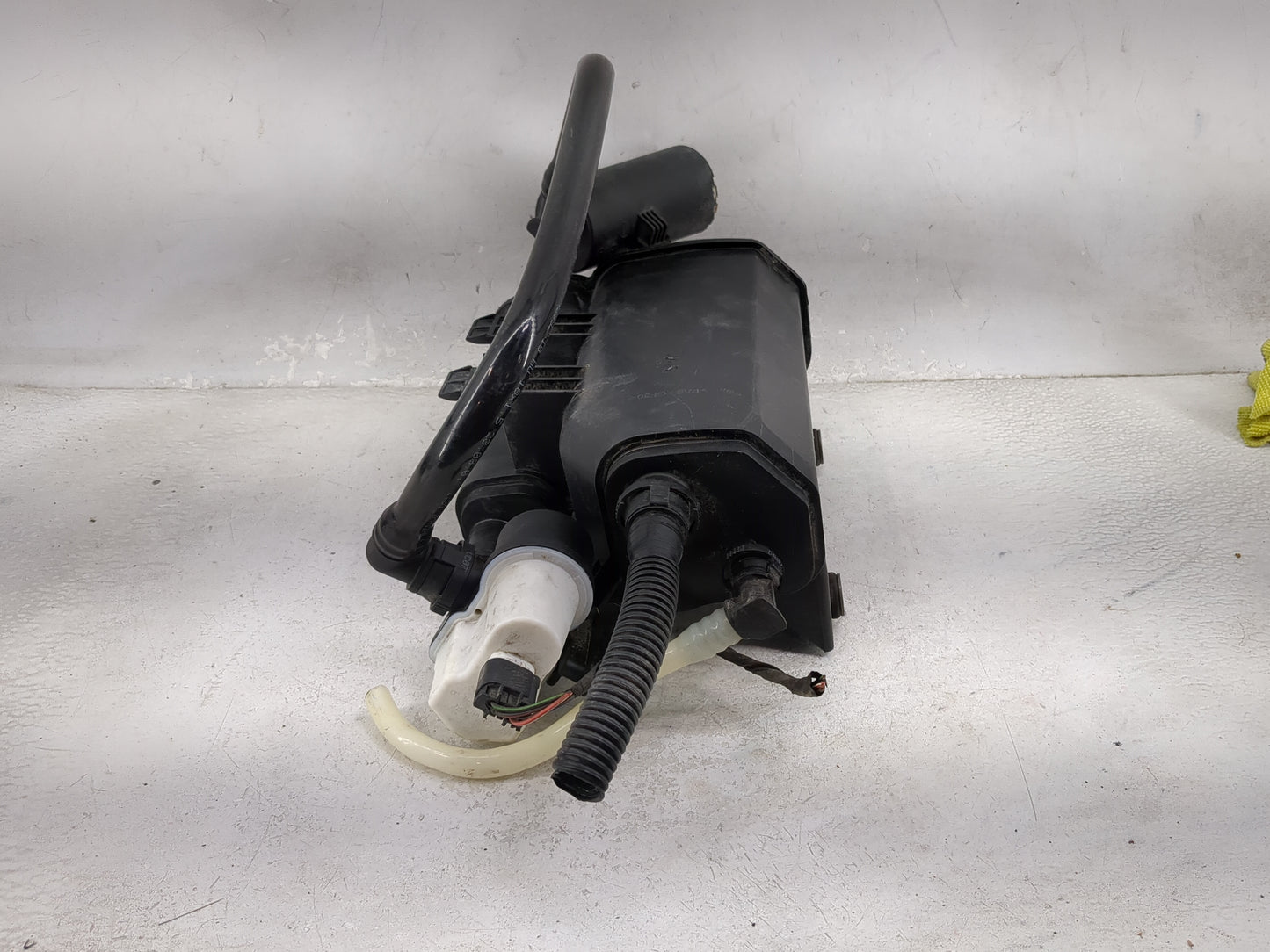 2008 Bmw 535i Fuel Vapor Charcoal Canister 1477150 - Oemusedautoparts1.com
