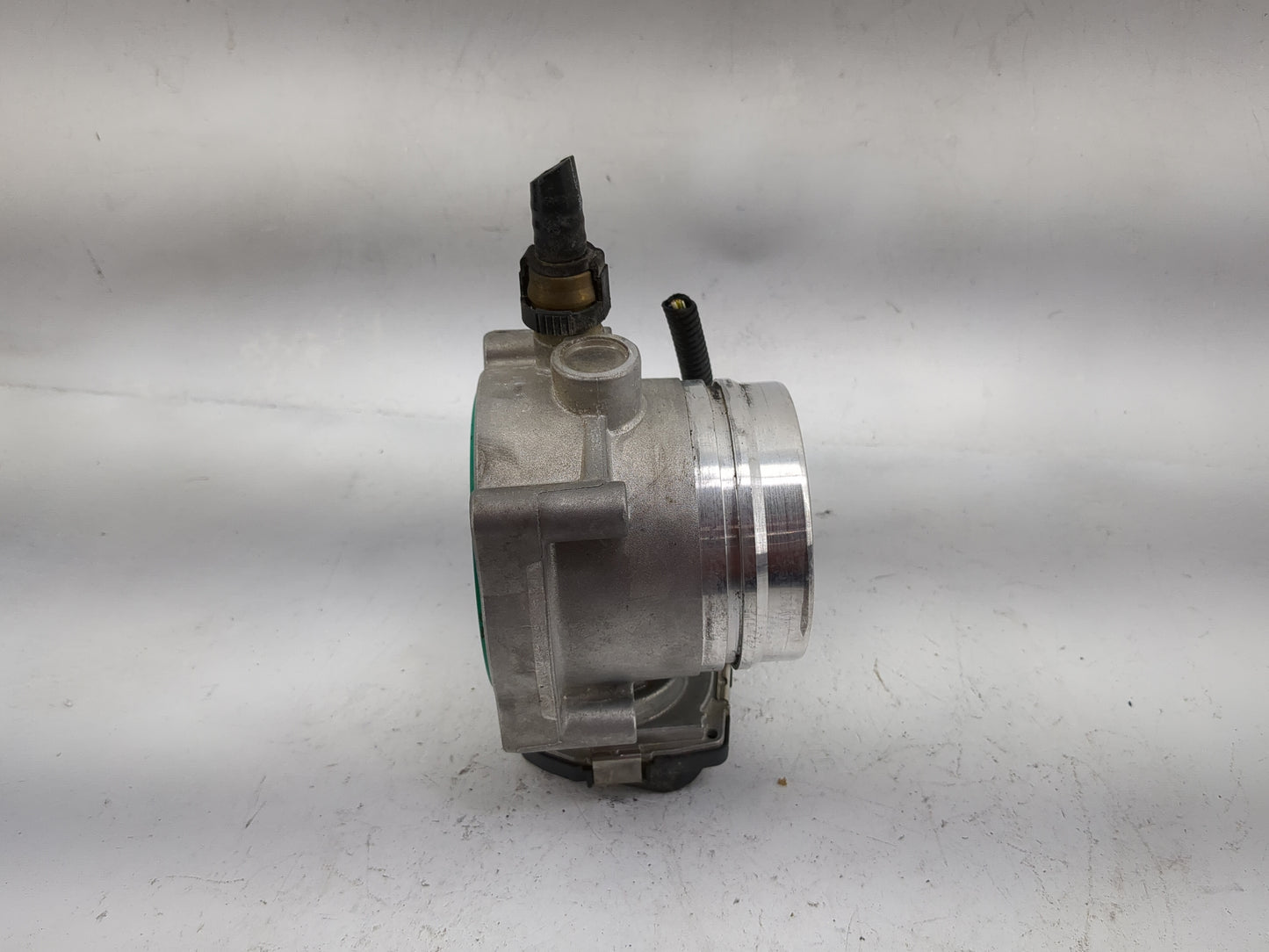 2008-2010 Bmw 535i Throttle Body P/N:7556119002 A2C53179105 Fits Fits 2007 2008 2009 2010 2011 2012 2013 2014 2015 2016 OEM 