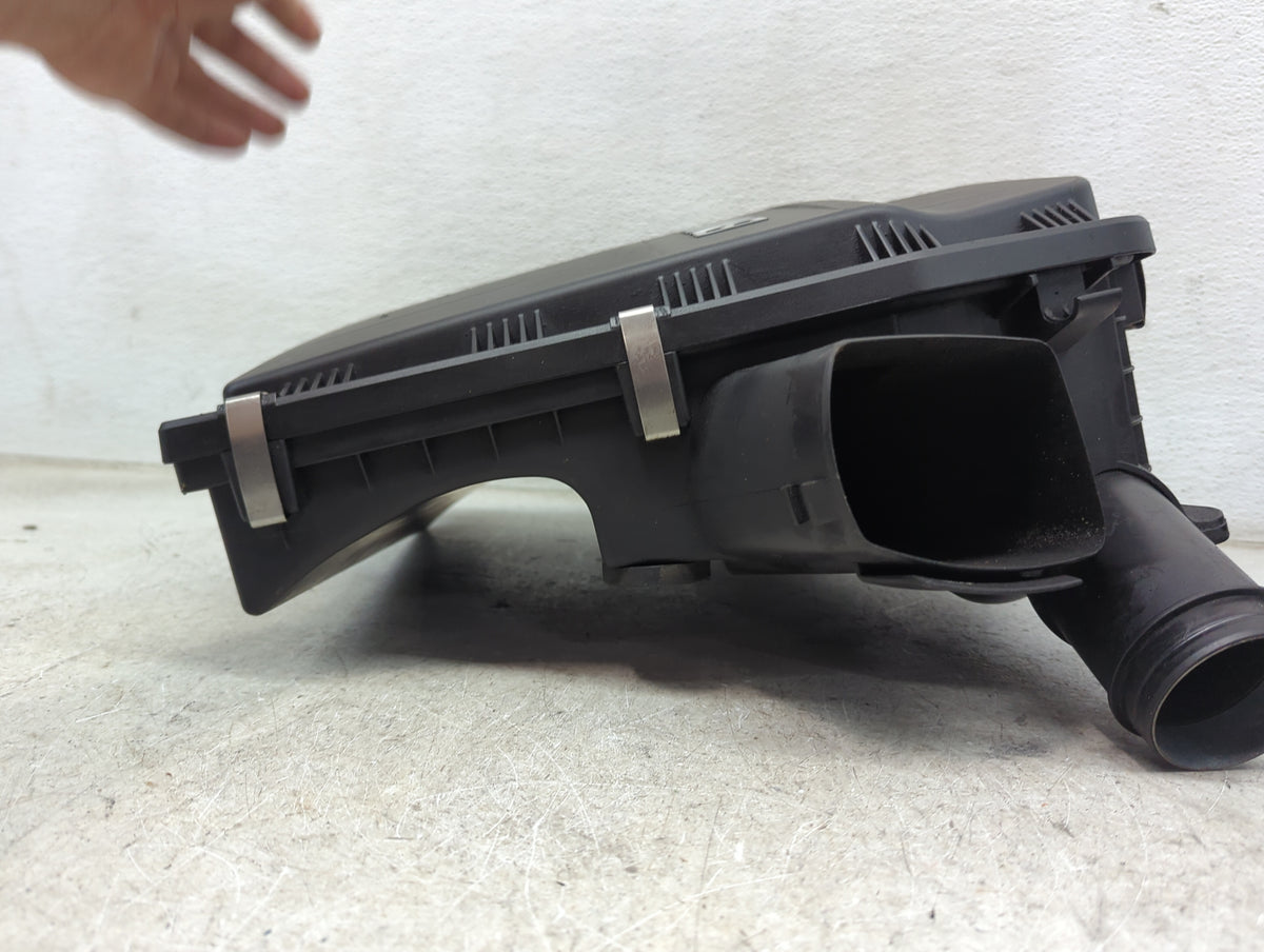 2008-2010 Bmw 535i Air Cleaner Intake-duct Hose Tube 1498335 - Oemusedautoparts1.com