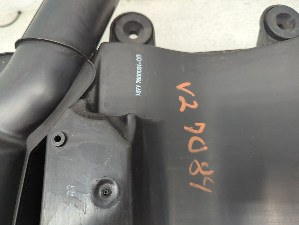 2008-2010 Bmw 535i Air Cleaner Intake-duct Hose Tube 1498335 - Oemusedautoparts1.com