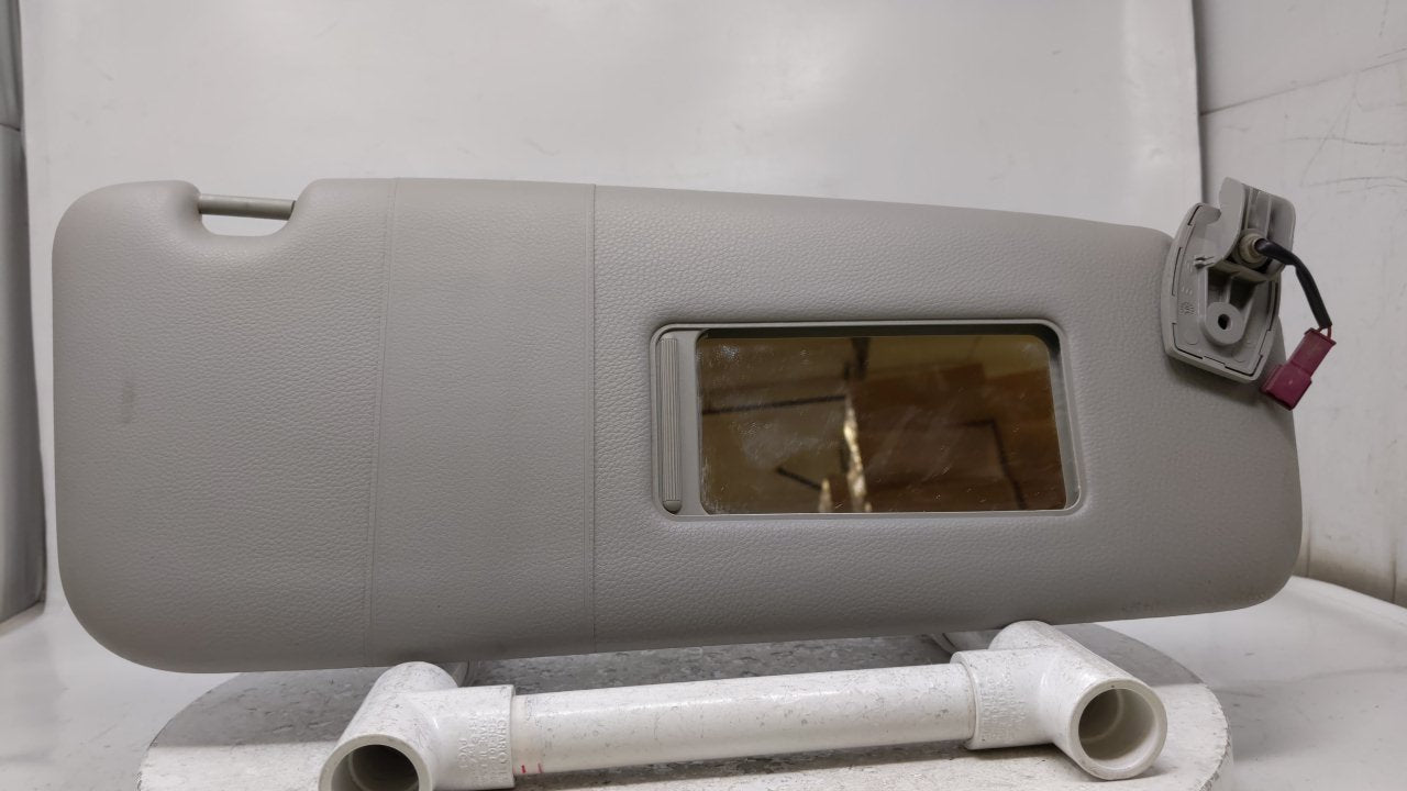 2008 Bmw 535i Sun Visor Shade Replacement Passenger Right Mirror Fits OEM Used Auto Parts - Oemusedautoparts1.com