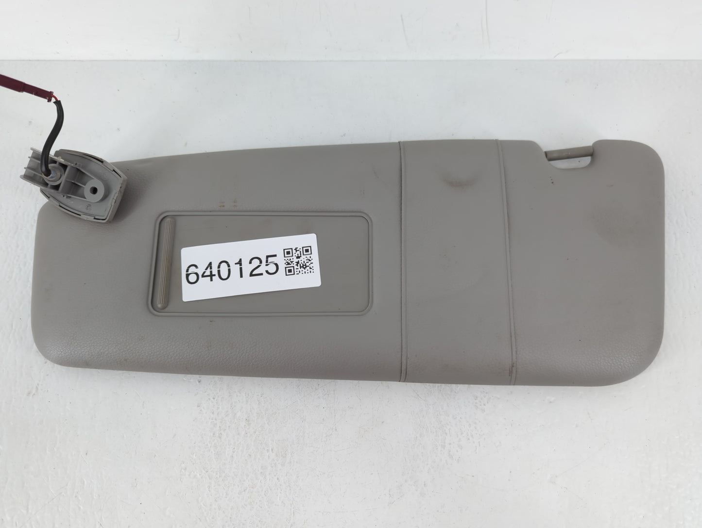 2008-2009 Bmw 535i Sun Visor Shade Replacement Passenger Right Mirror Fits Fits 2004 2005 2006 2007 2008 2009 2010 OEM Used 