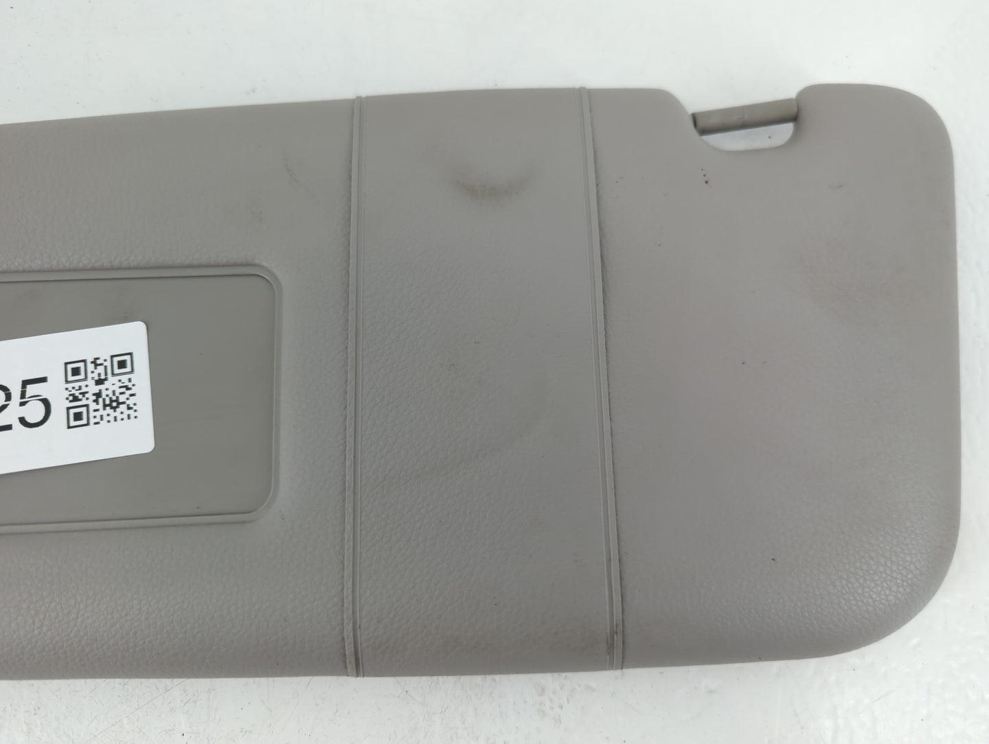 2008-2009 Bmw 535i Sun Visor Shade Replacement Passenger Right Mirror Fits Fits 2004 2005 2006 2007 2008 2009 2010 OEM Used 