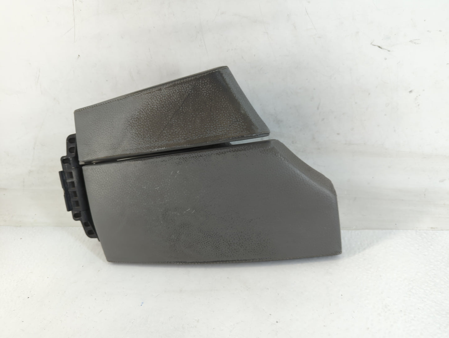 2008 Bmw 535i Center Console Armrest Cover Lid Fits OEM Used Auto Parts - Oemusedautoparts1.com