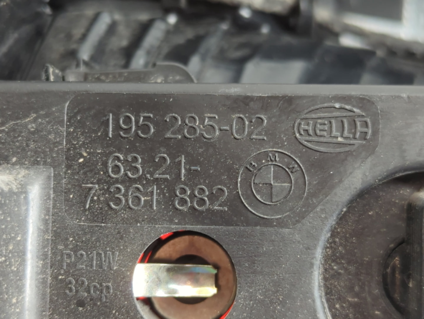 2008-2010 Bmw 535i Tail Light Assembly Passenger Right OEM P/N:195 285-02 7 361 882 Fits Fits 2008 2009 2010 OEM Used Auto P