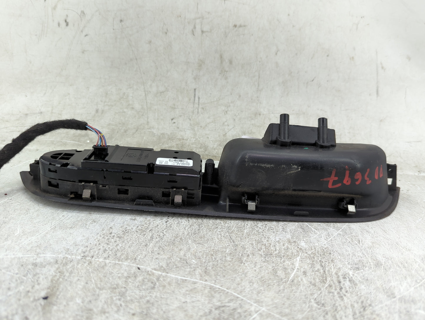2006-2010 Bmw 550i Master Power Window Switch Replacement Driver Side Left P/N:9122113-01 Fits Fits 2006 2007 2008 2009 2010