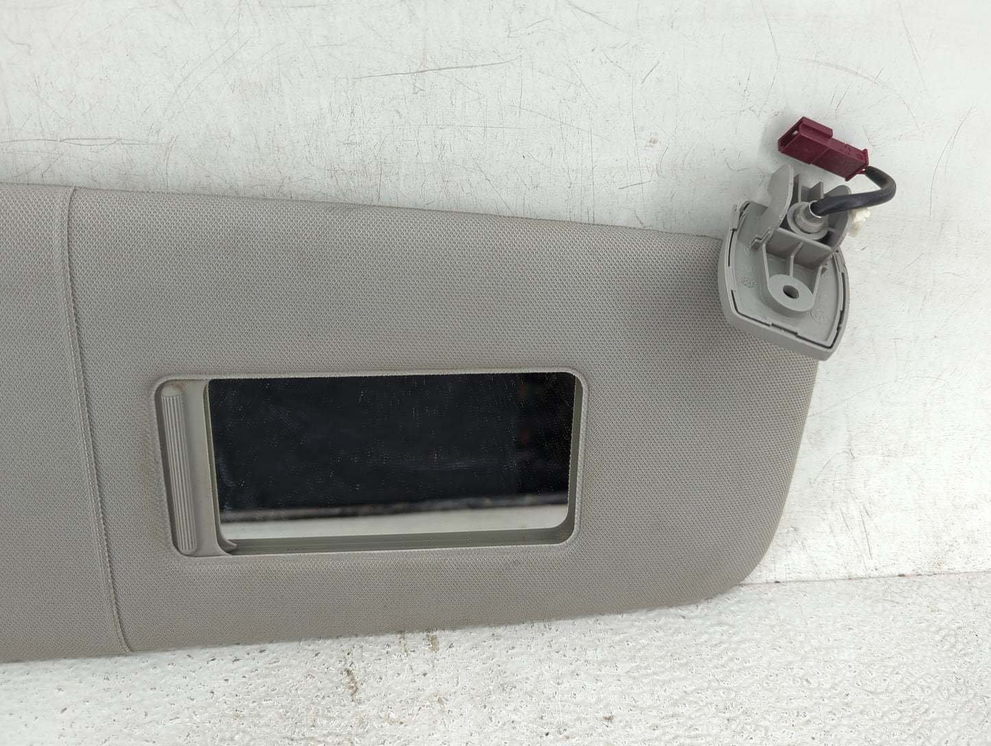 2006-2009 Bmw 550i Sun Visor Shade Replacement Passenger Right Mirror Fits Fits 2004 2005 2006 2007 2008 2009 2010 OEM Used 
