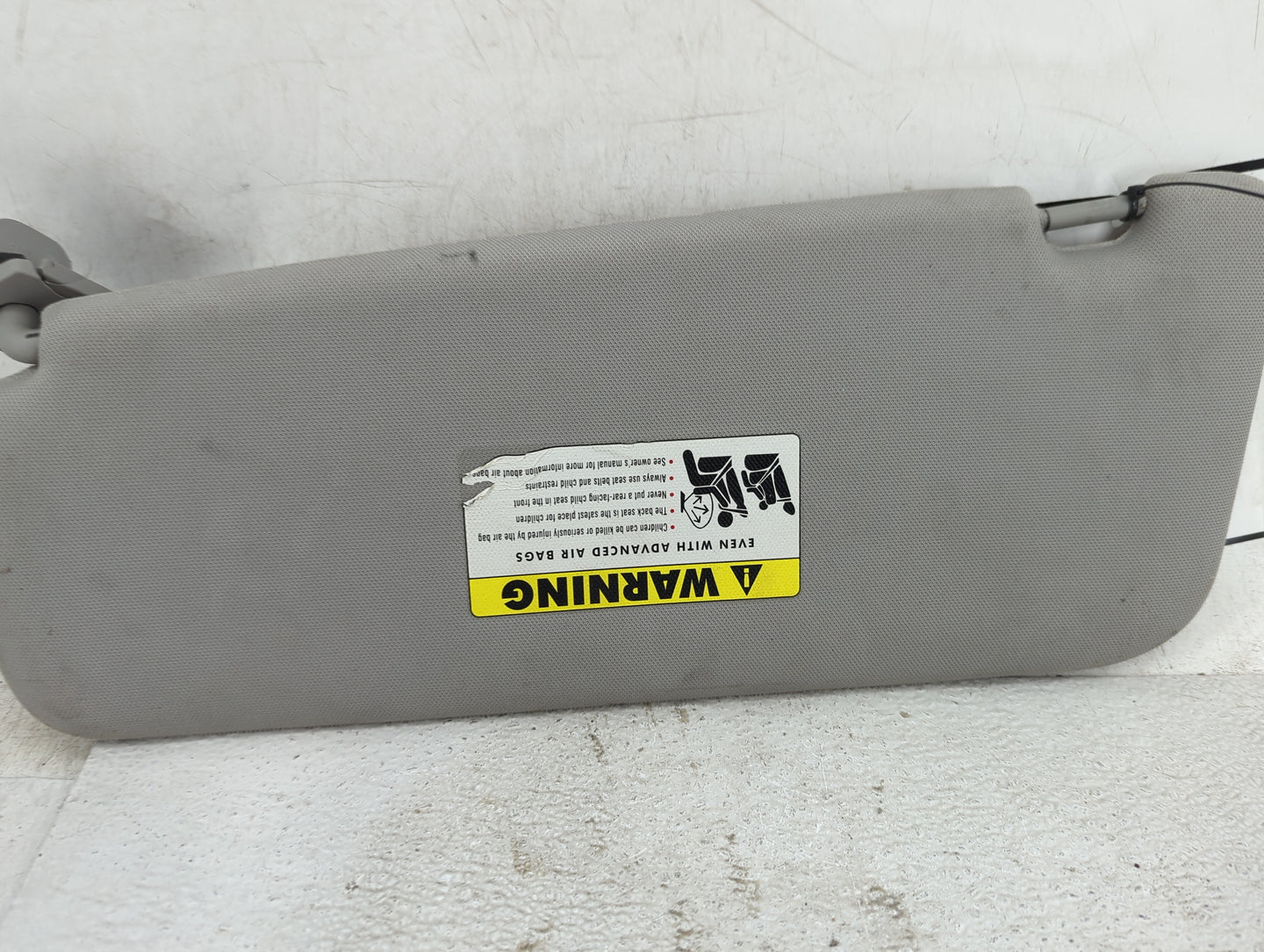 2006-2009 Bmw 550i Sun Visor Shade Replacement Passenger Right Mirror Fits Fits 2004 2005 2006 2007 2008 2009 2010 OEM Used 