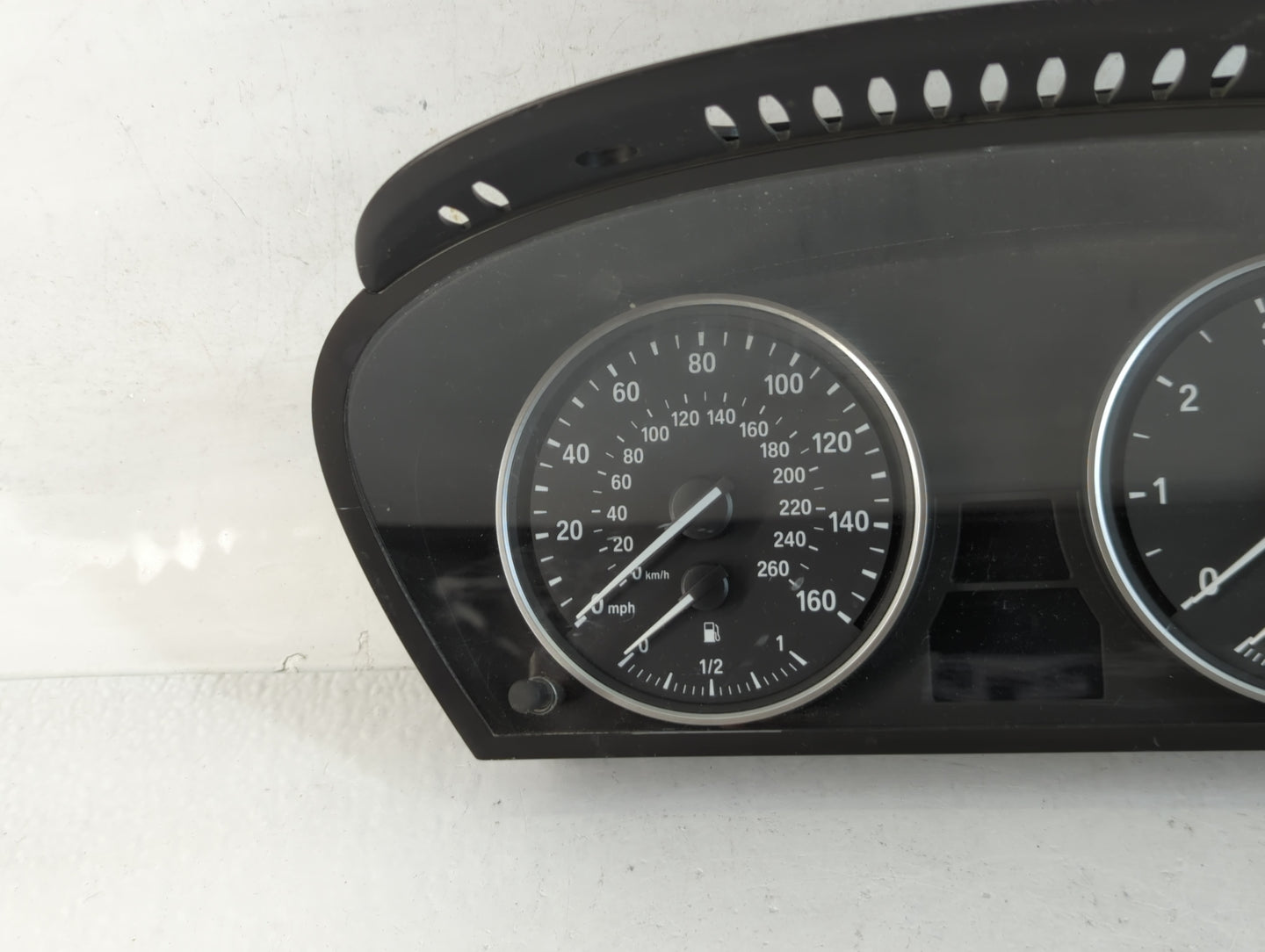2008-2010 Bmw 550i Instrument Cluster Speedometer Gauges P/N:000394 110080213, 6211-9 168 858 Fits Fits 2008 2009 2010 OEM U
