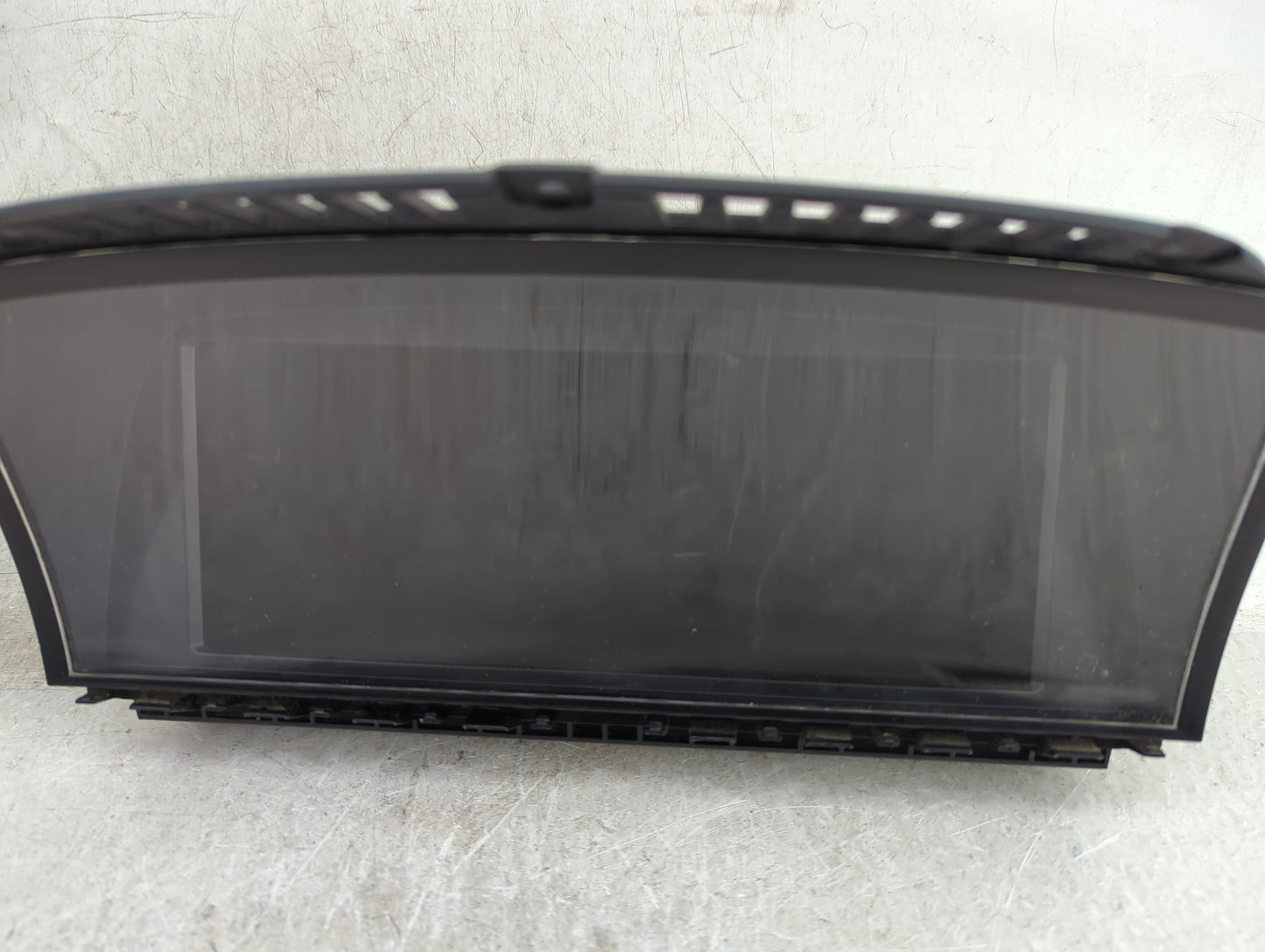 Bmw 750 Information Display Screen - Oemusedautoparts1.com