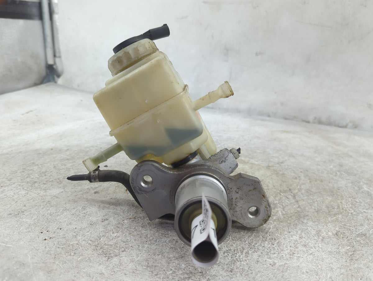 Bmw 750 Brake Master Cylinder - Oemusedautoparts1.com