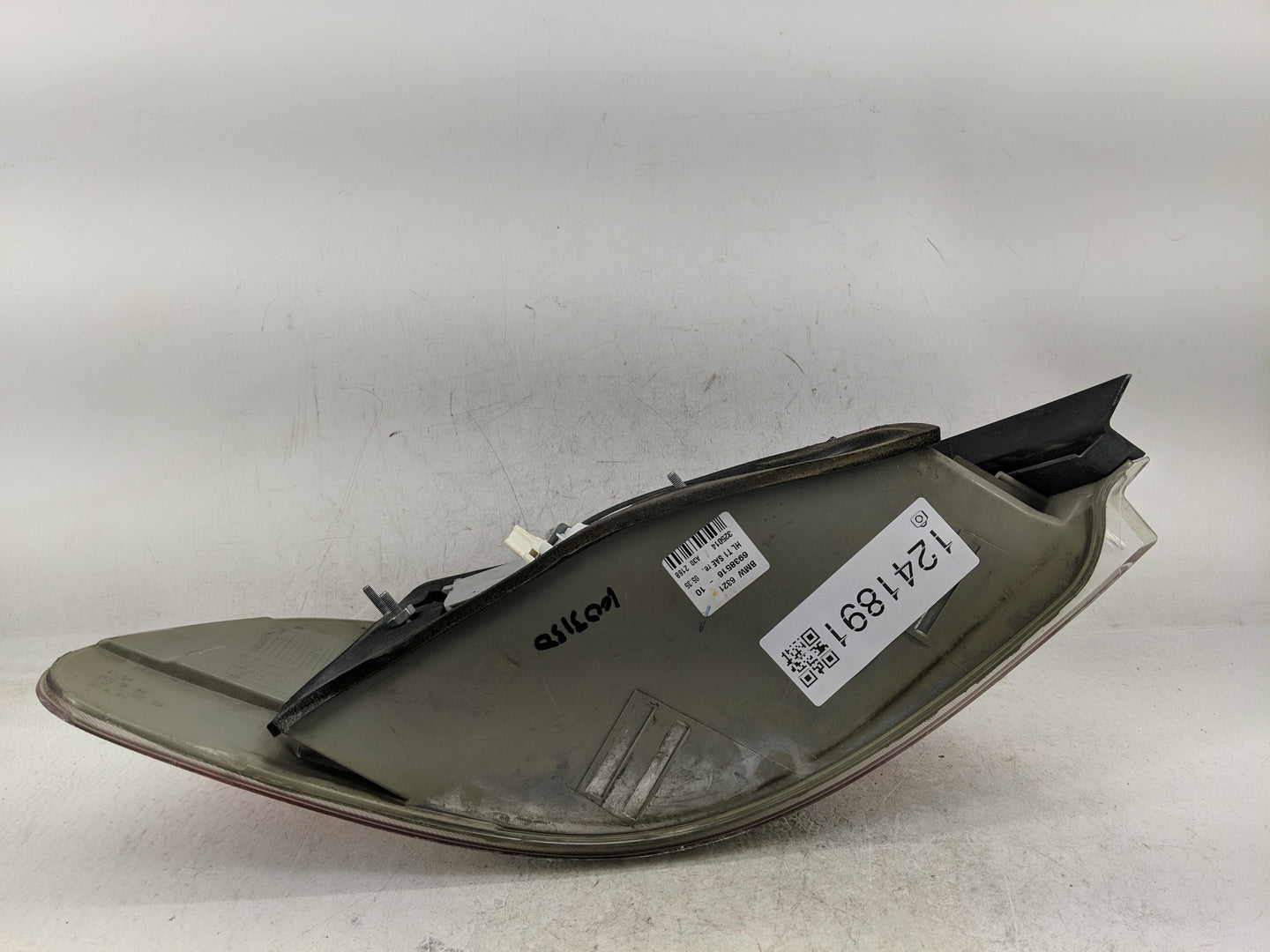 2006-2008 Bmw 750i Tail Light Assembly Passenger Right OEM P/N:6938516 Fits Fits 2006 2007 2008 OEM Used Auto Parts - Oemuse