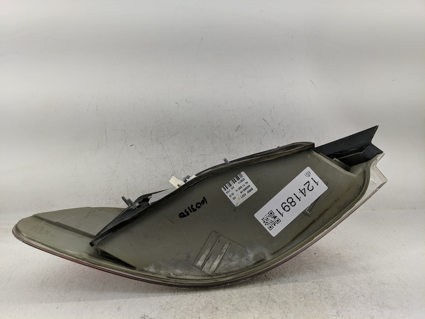 2006-2008 Bmw 750i Tail Light Assembly Passenger Right OEM P/N:6938516 Fits Fits 2006 2007 2008 OEM Used Auto Parts - Oemuse