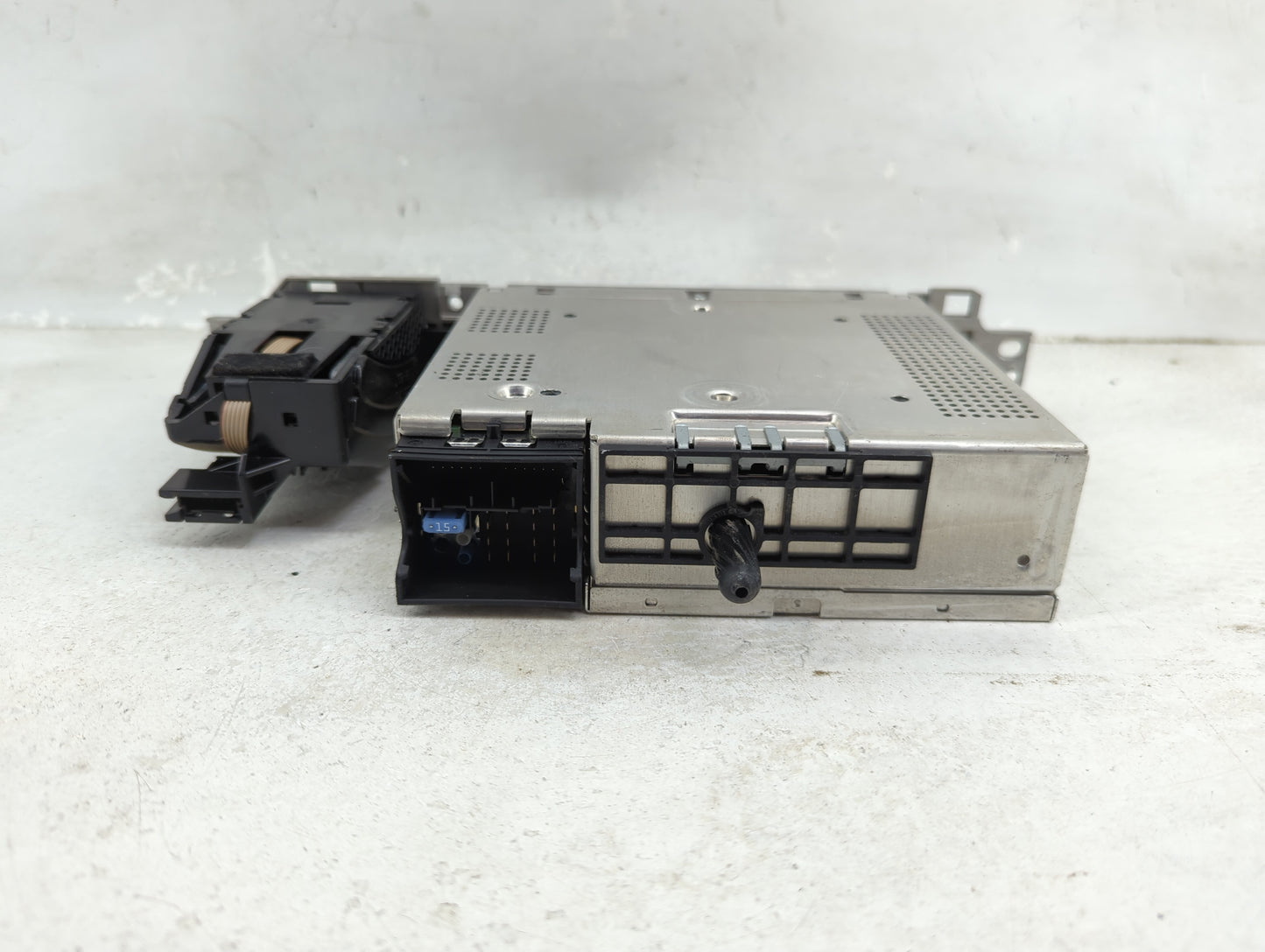 2006-2008 Bmw 750i Radio AM FM Cd Player Receiver Replacement P/N:6952345 6952346, 53339730 Fits Fits 2006 2007 2008 OEM Use