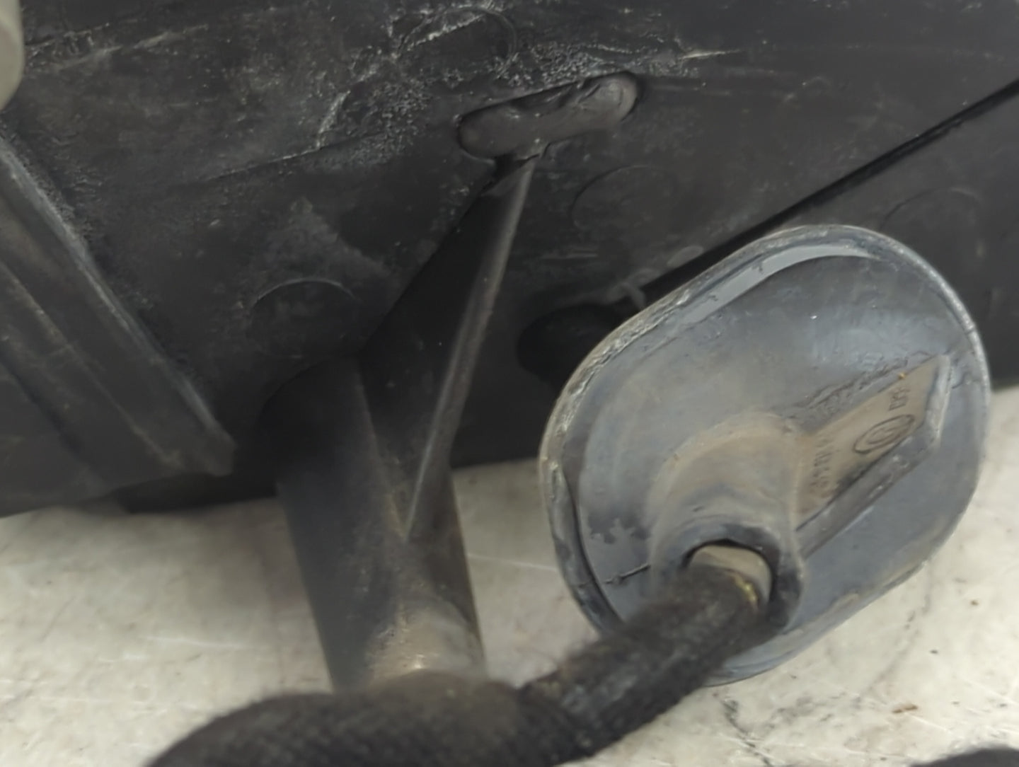 2007-2008 Bmw 750i Driver Side View Mirror - Left Door Mirror OEM Used - Oemusedautoparts1.com