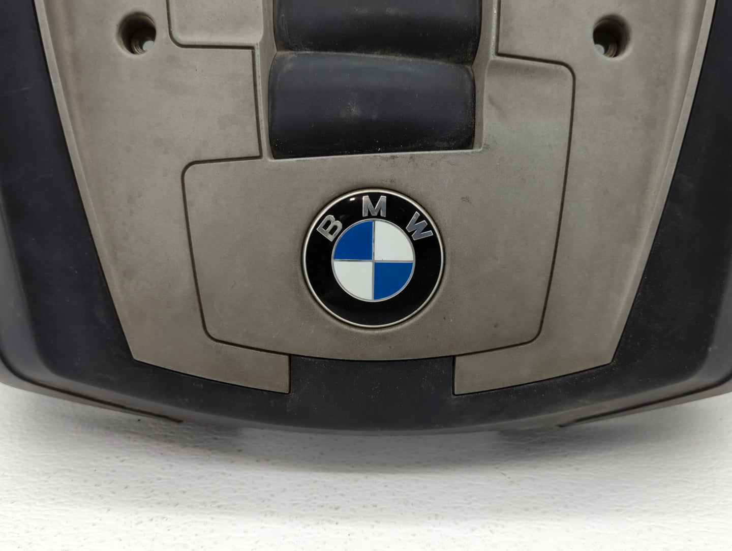 2008 Bmw 750i Engine Cover - Oemusedautoparts1.com