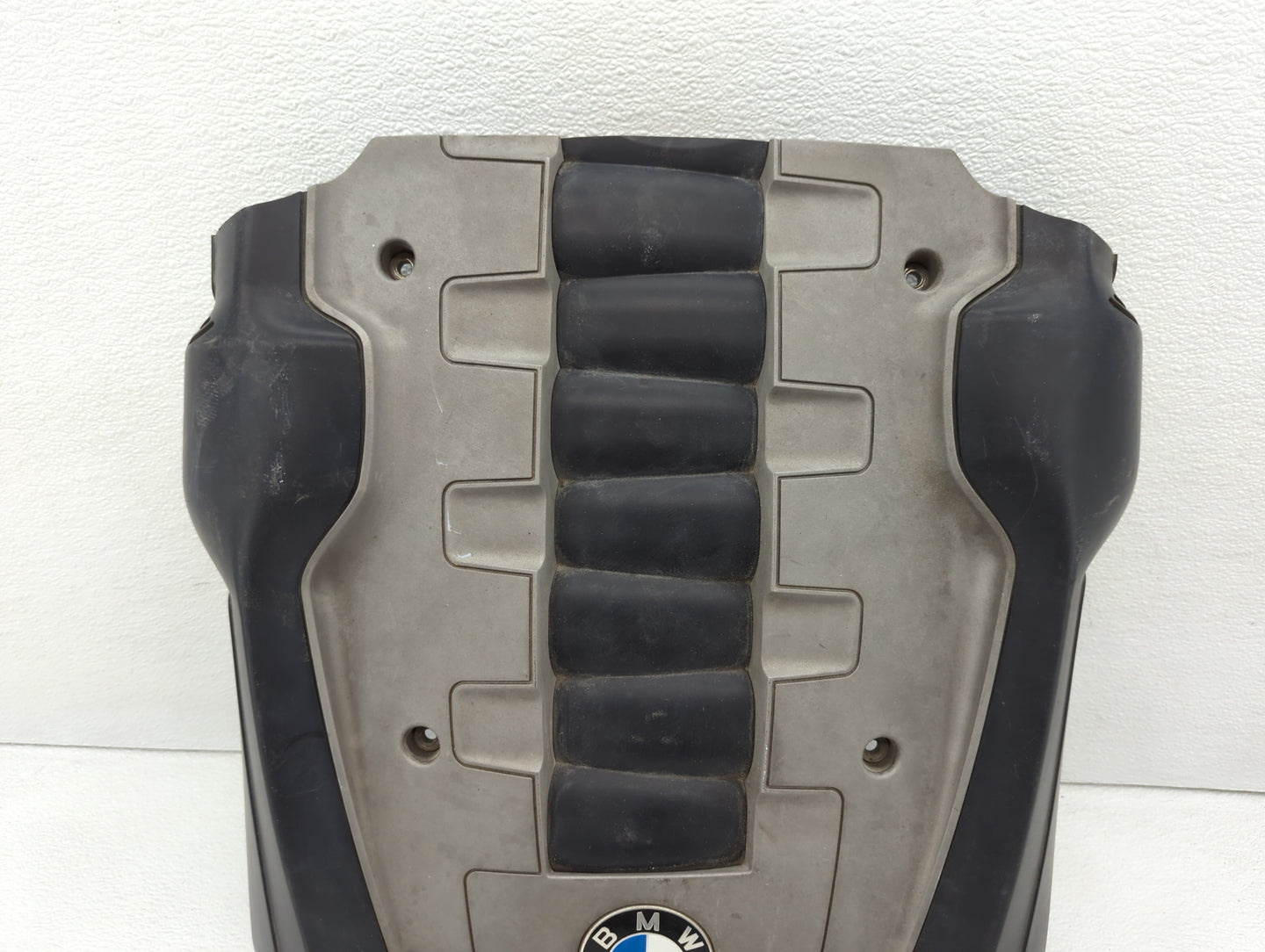 2008 Bmw 750i Engine Cover - Oemusedautoparts1.com