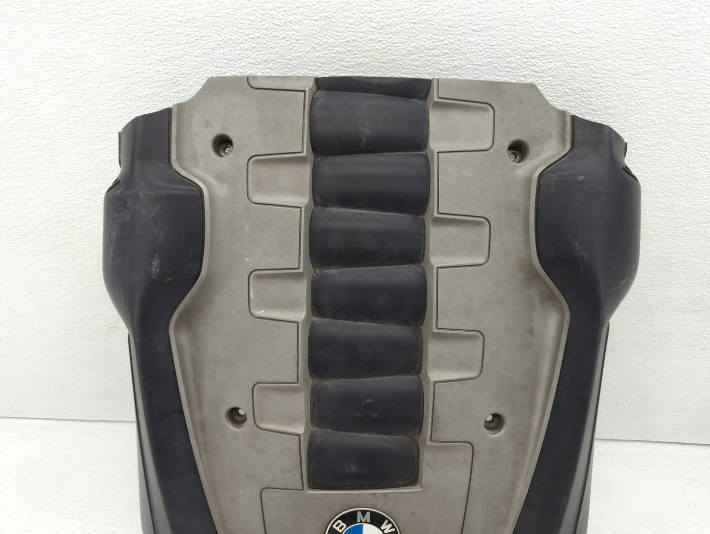 2008 Bmw 750i Engine Cover - Oemusedautoparts1.com