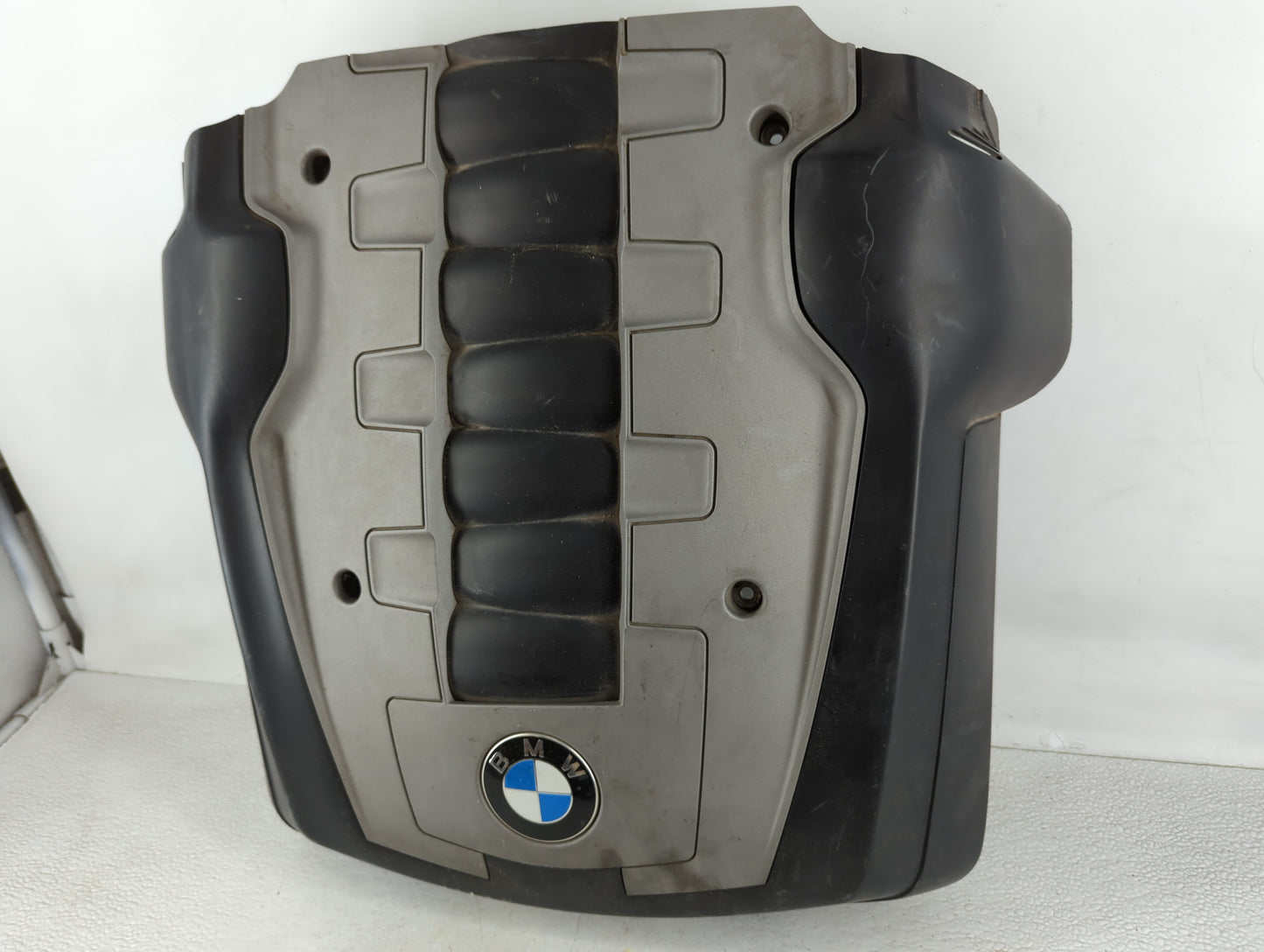 2008 Bmw 750i Engine Cover - Oemusedautoparts1.com