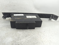 Bmw 750li Radio Cd Changer 65.12-9133082-01|8364931 - Oemusedautoparts1.com