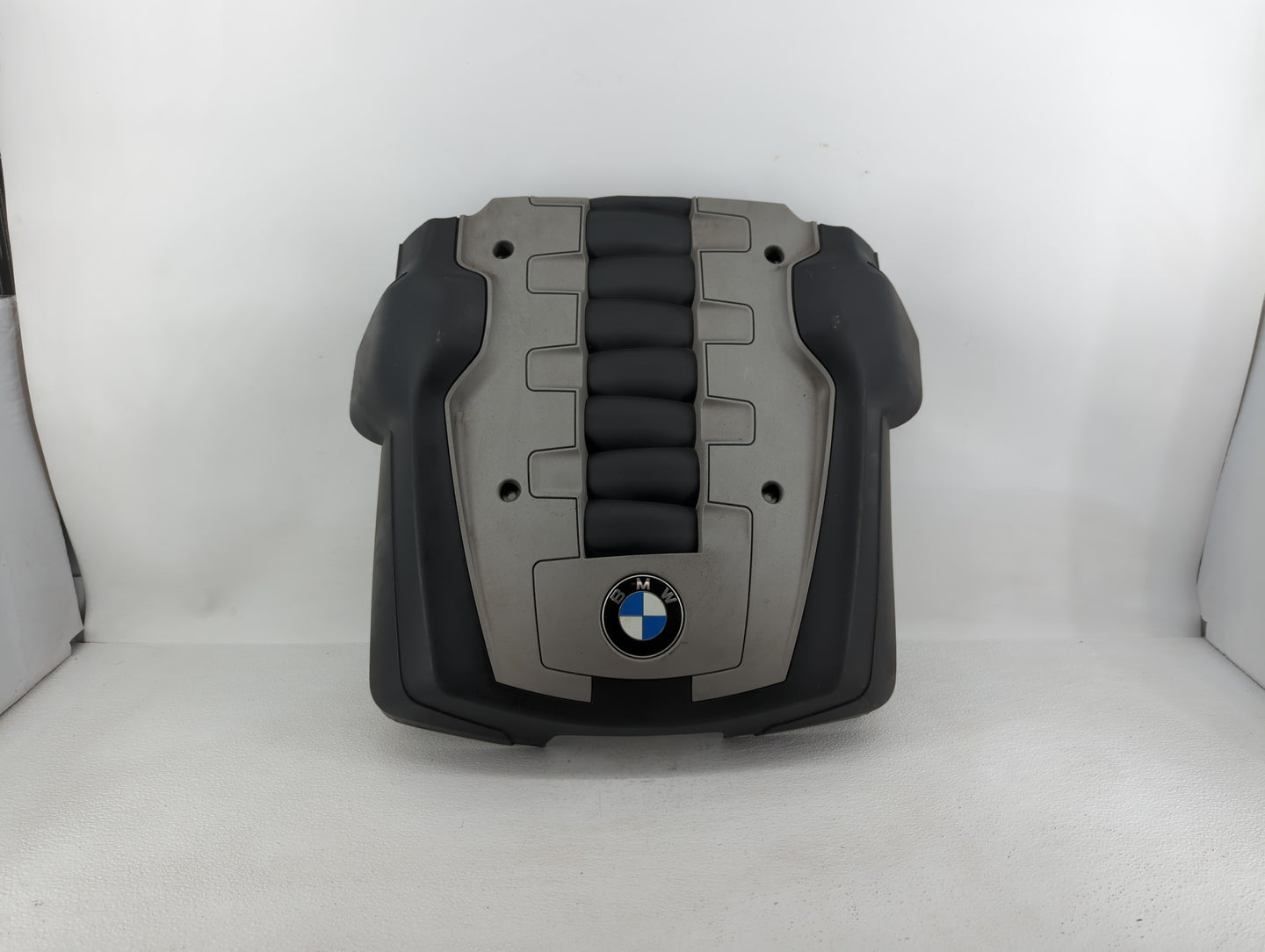 2008 Bmw 7 Series Engine Cover - Oemusedautoparts1.com